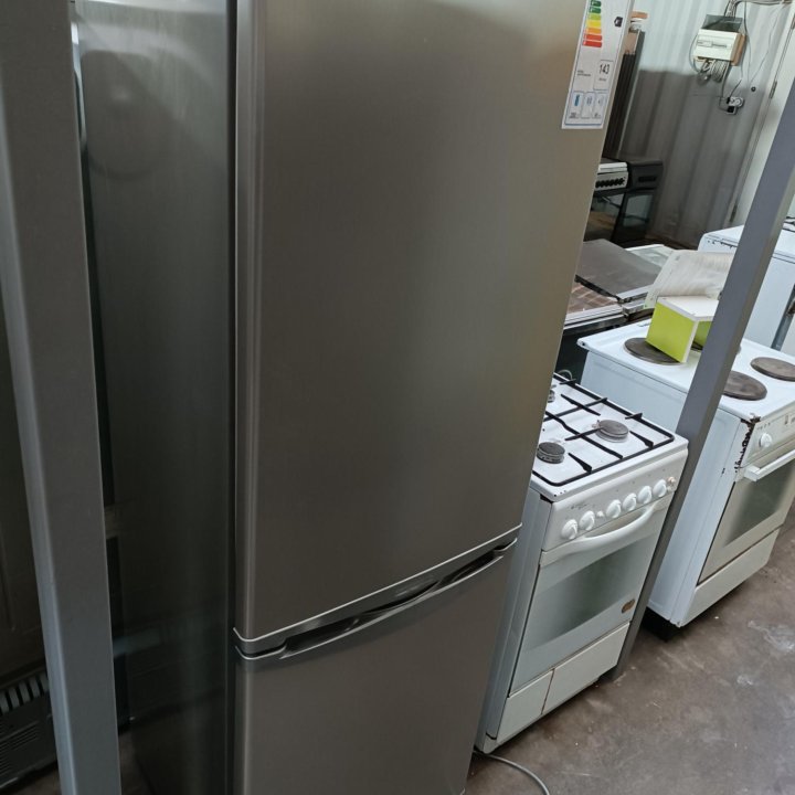Холодильник LG. Доставка бесплатно