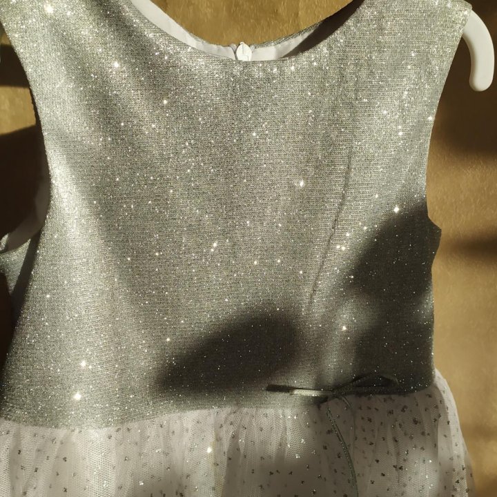 Платье на девочку