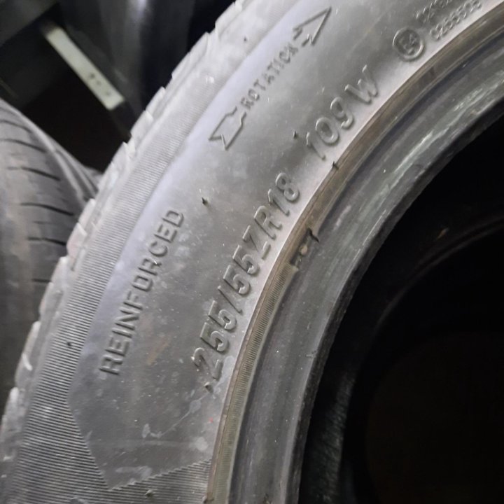 Maxxis 255/55/18 , 4шт