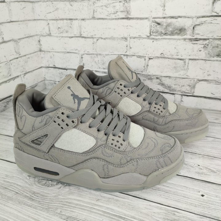 Кроссовки Nike Air Jordan 4