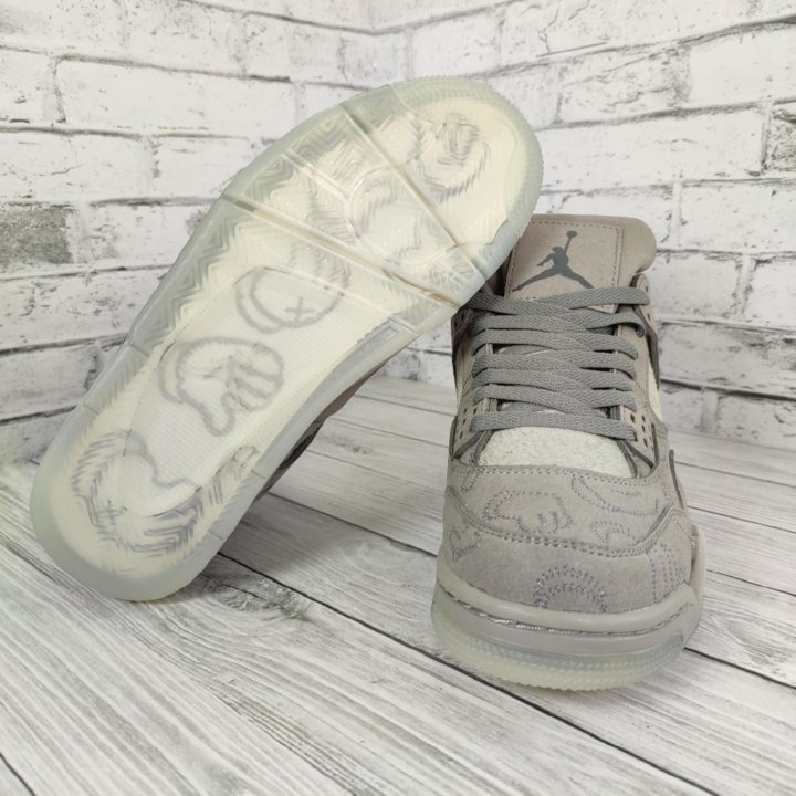 Кроссовки Nike Air Jordan 4