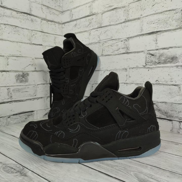 Кроссовки Nike Air Jordan 4