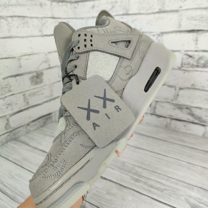 Кроссовки Nike Air Jordan 4