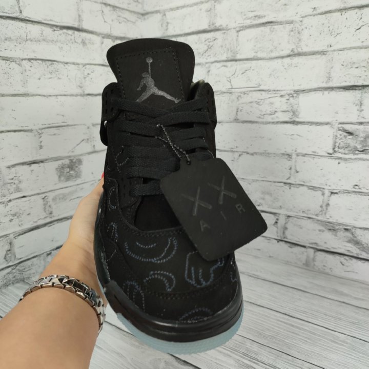 Кроссовки Nike Air Jordan 4