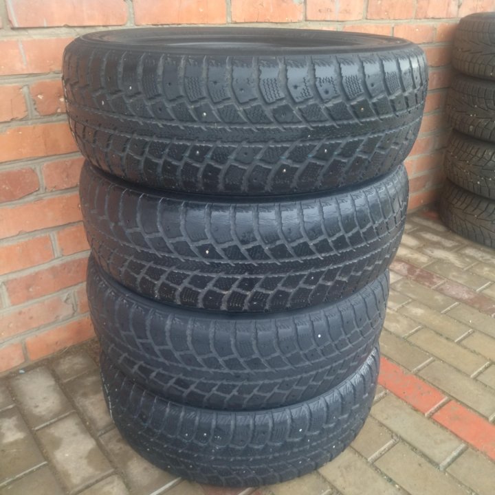 Зимние шины TOYO 185/65R15