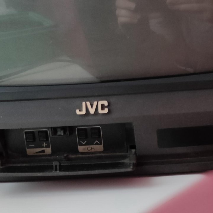 Телевизор JVC C-14M1 Япония 14 дюймов