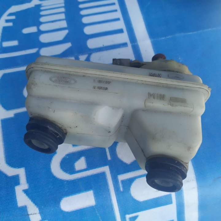 Запчасти на форд Сиерра универ