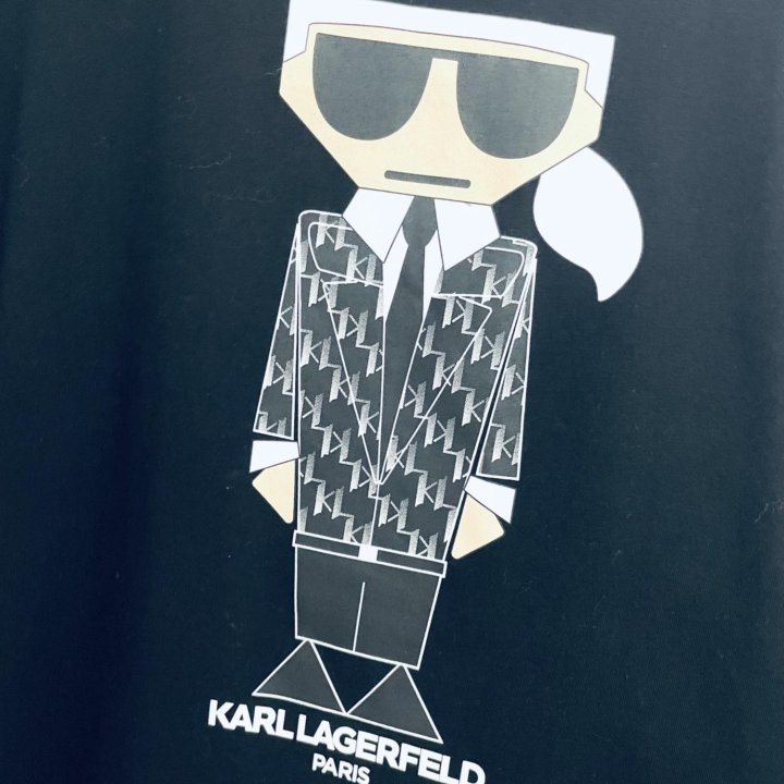 Футболка Karl Lagerfeld ( новая ,оригинал )