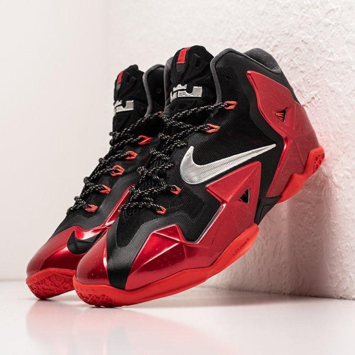 Кроссовки Nike Lebron 11