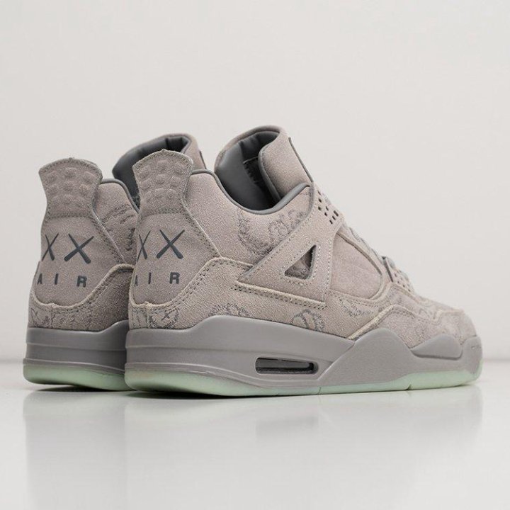 Кроссовки Kaws x Nike Air Jordan 4 Retro