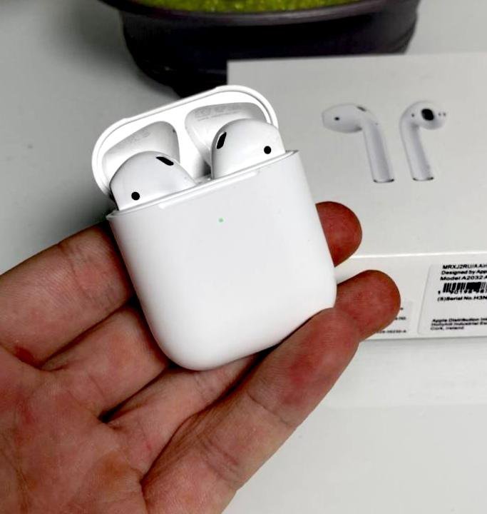 Apple AirPods 2