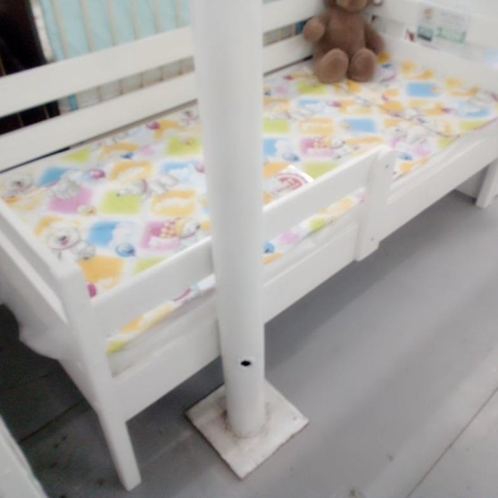 Кроватка детская Тахта (сосна) 1700-800