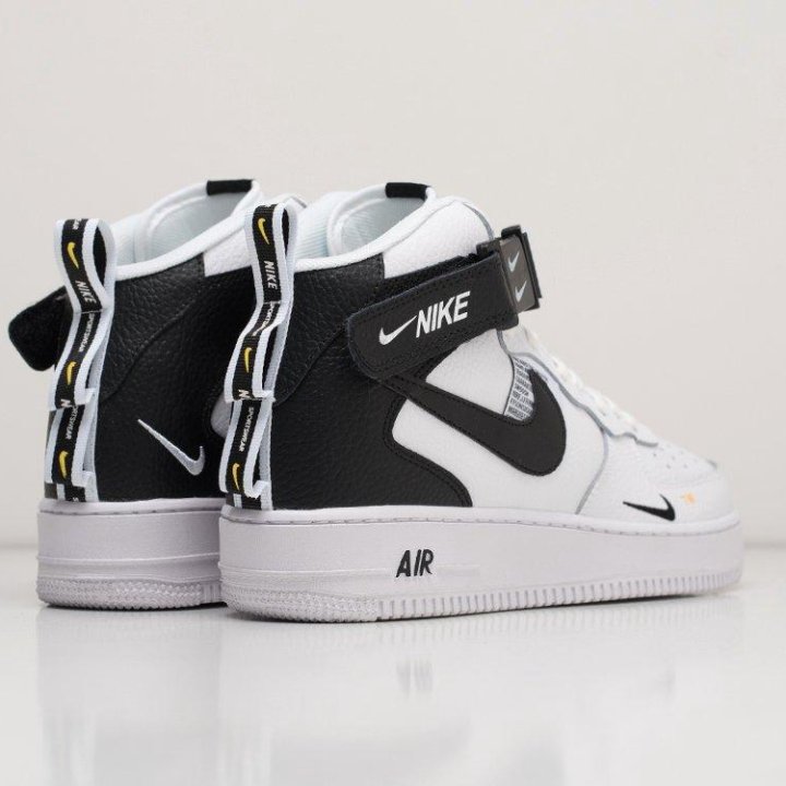 Зимние Кроссовки Nike Air Force 1 07 Mid LV8