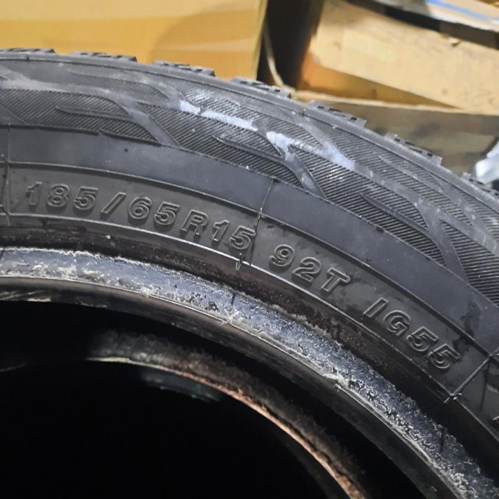 185/65R15 Yokohama Ice Guard Stud iG55 (Лот №7093)