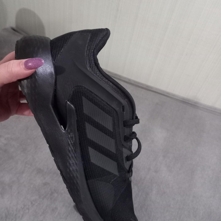 Кроссовки мужские Adidas Alphatorsion M, р. 50