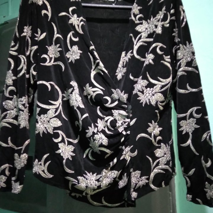 Платья нарядные