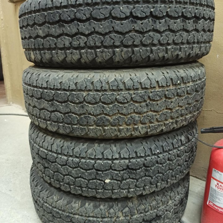 MEDVED Я555. 235/75 r15