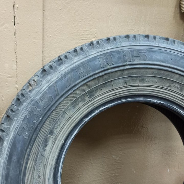 MEDVED Я555. 235/75 r15