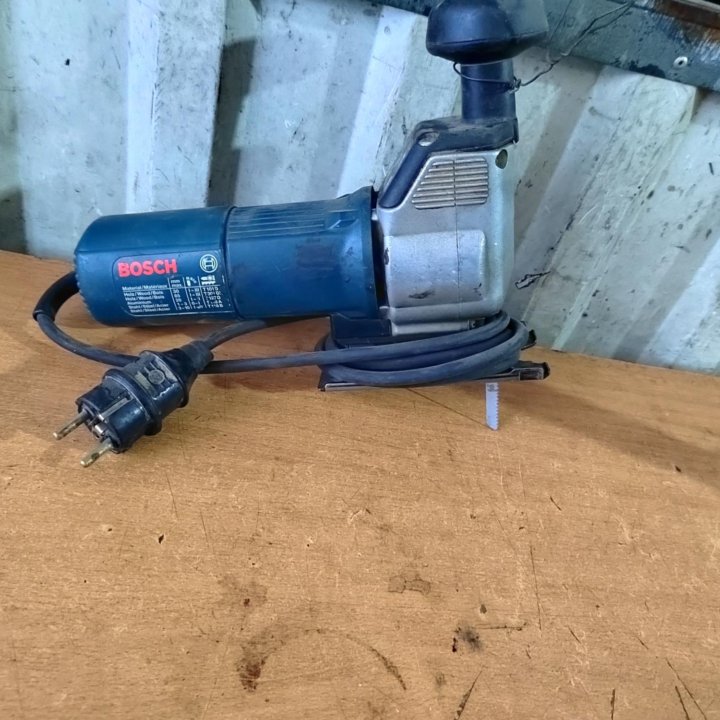 Лобзик BOSCH GST 85P