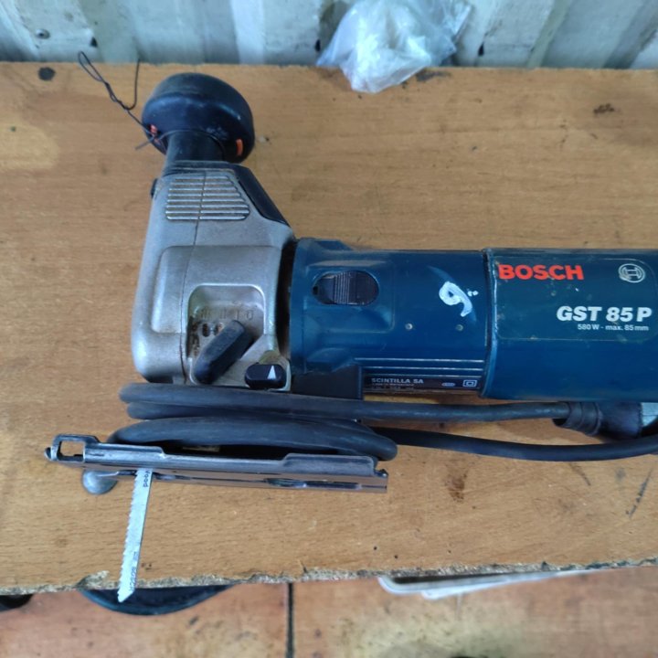 Лобзик BOSCH GST 85P