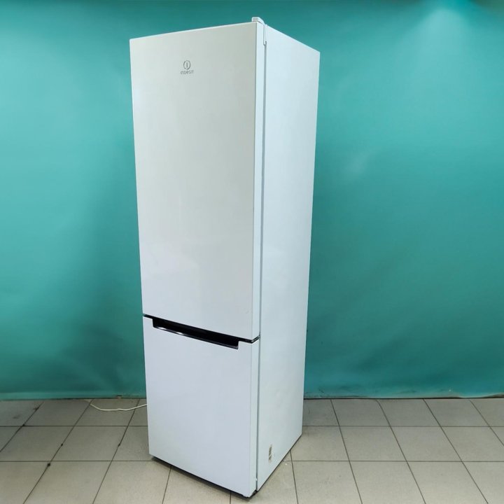 Холодильник Indesit no frost