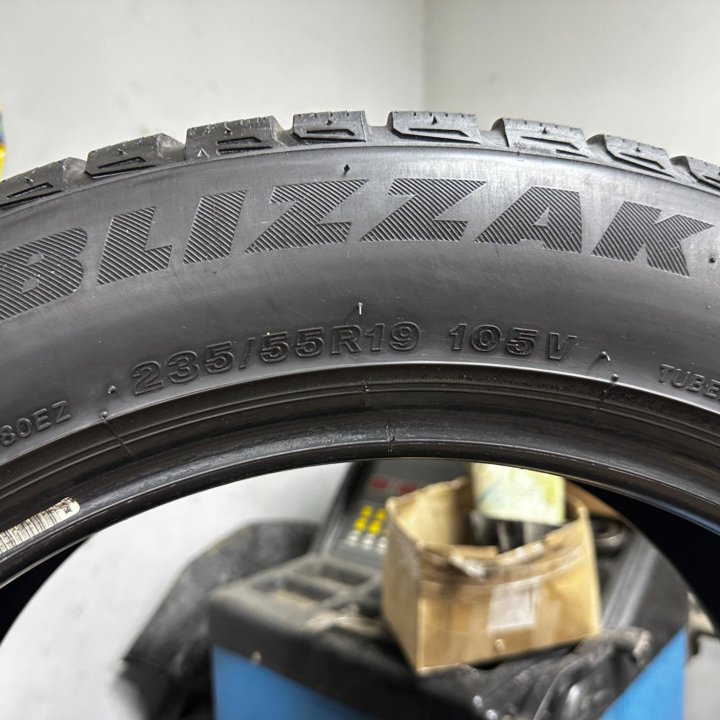 235/55/19 зима Bridgestone Blizzak LM 80 EVO