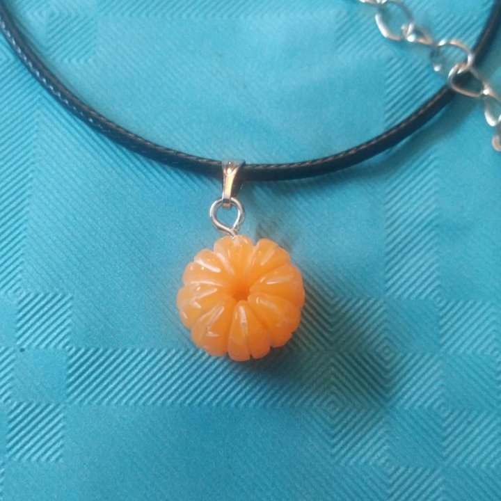 Кулон мандаринка