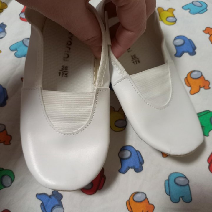 Чешки белые для девочки