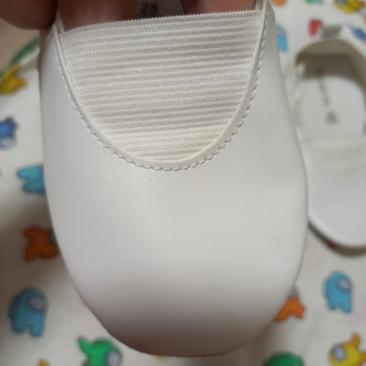 Чешки белые для девочки