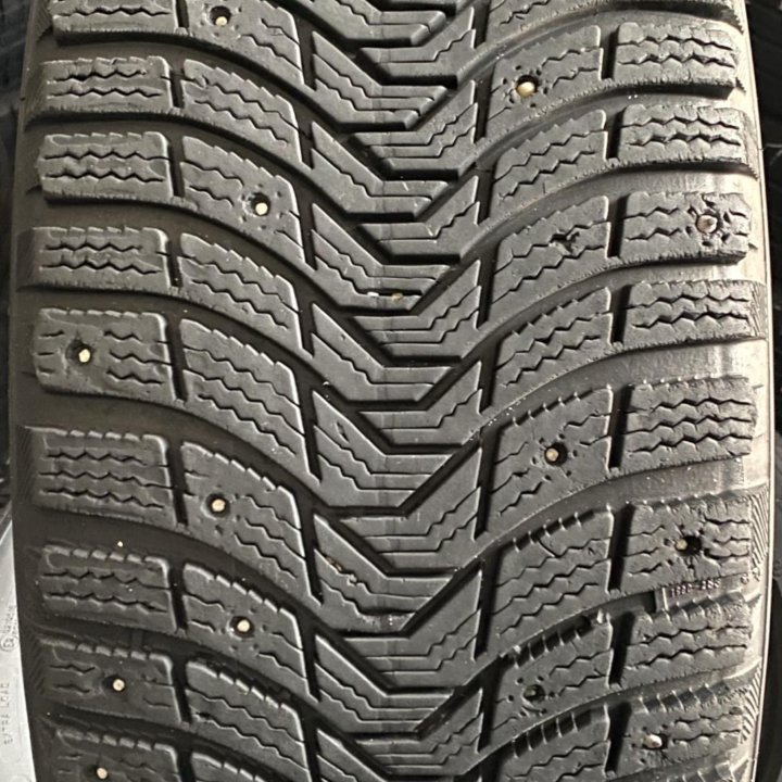 Michelin X-ice North 3 255/45 R18