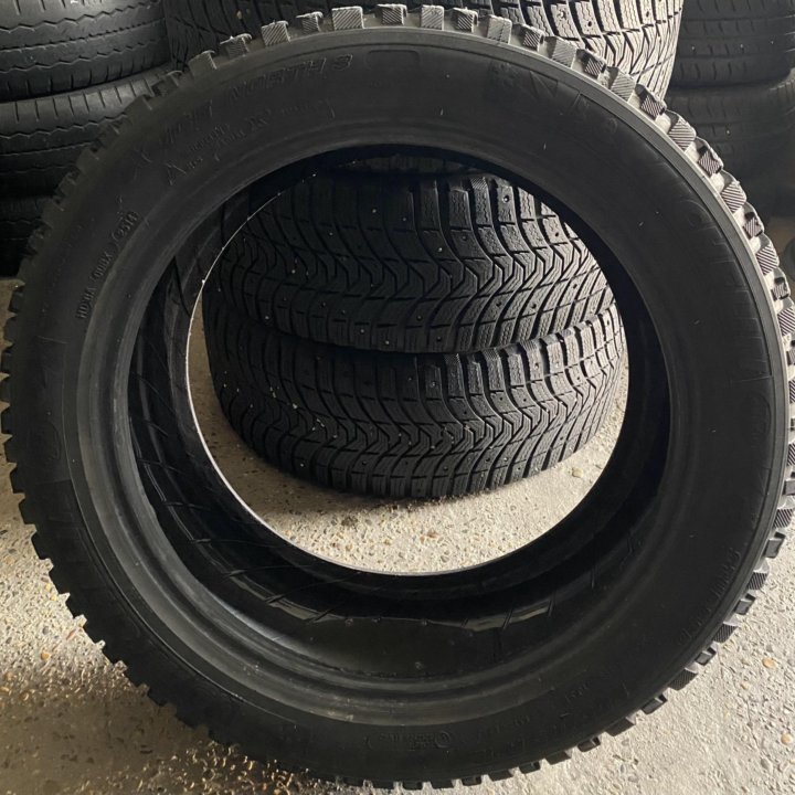 Michelin X-ice North 3 255/45 R18