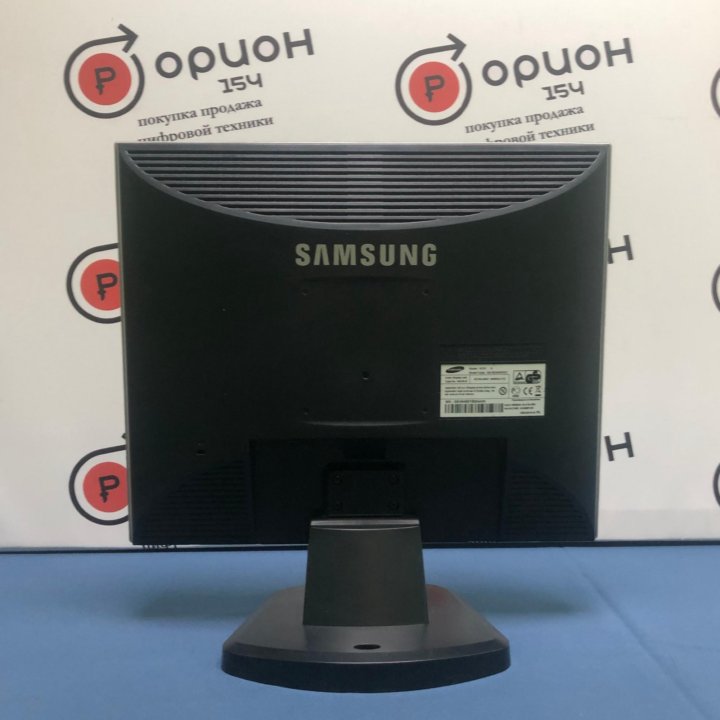 Монитор Samsung SyncMaster 913V 19 дюймов