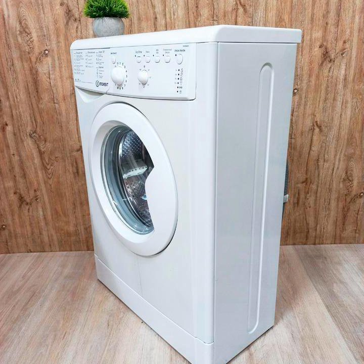 Стиральная машина Indesit! Как новая! Гарантия 1г.