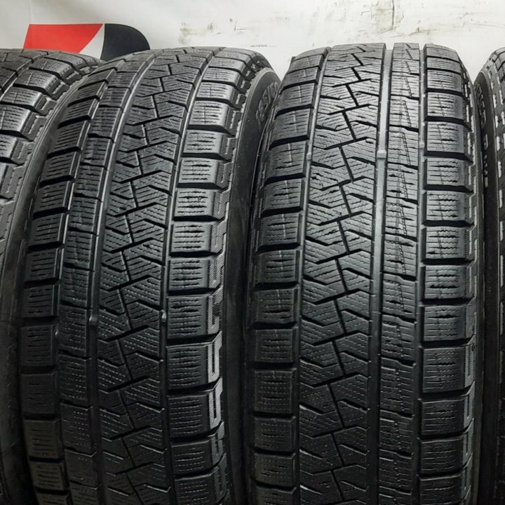 185/60R15 88Q Pirelli Ice Asimmetrico