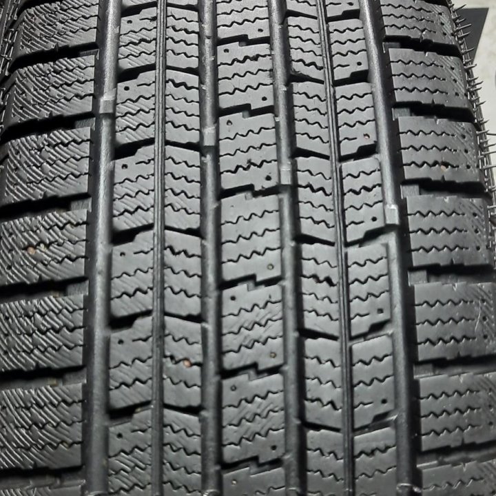 185/60R15 84T Streamstone SW705 Winter пара