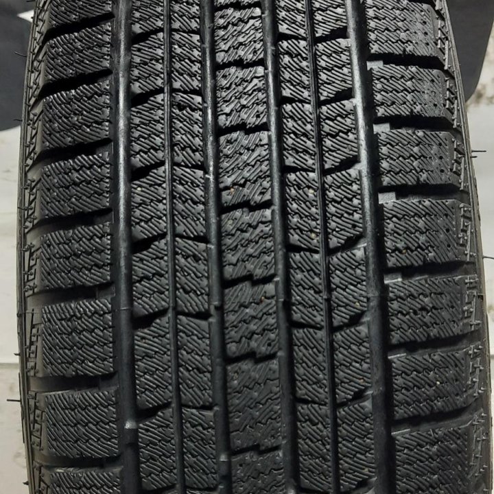 185/60R15 84T Streamstone SW705 Winter одно