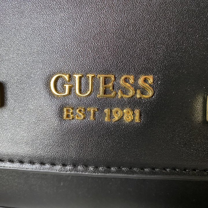 Новая сумка GUESS