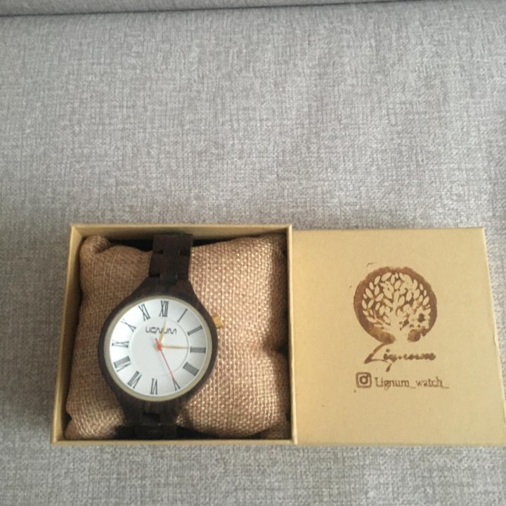 Часы деревянные « Lignum watch” новые.