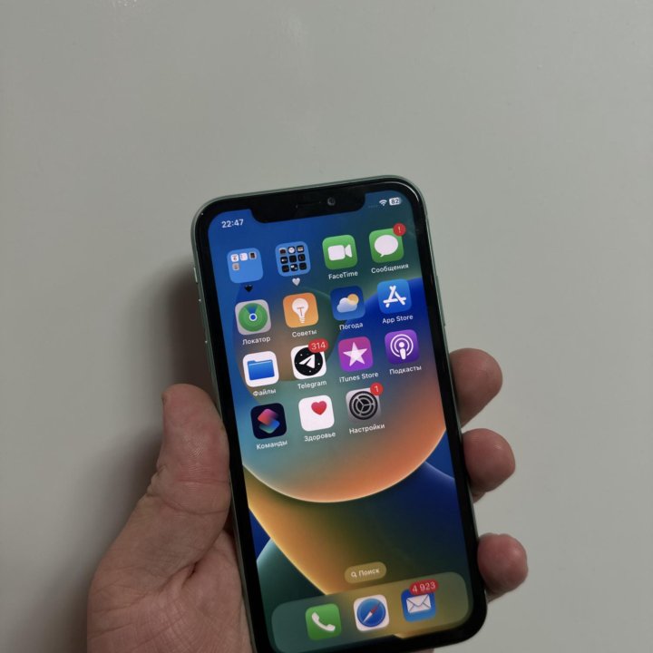 Продам iPhone 11 128Gb Green