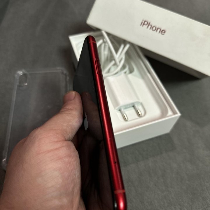 Продам iPhone XR 64Gb Red Product