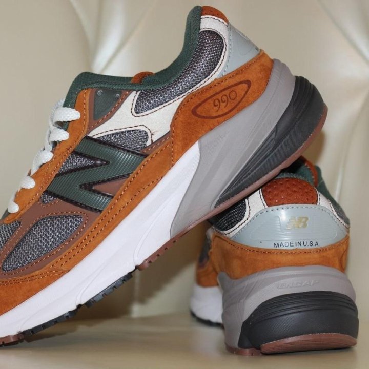 Кроссовки New Balance 990 v6