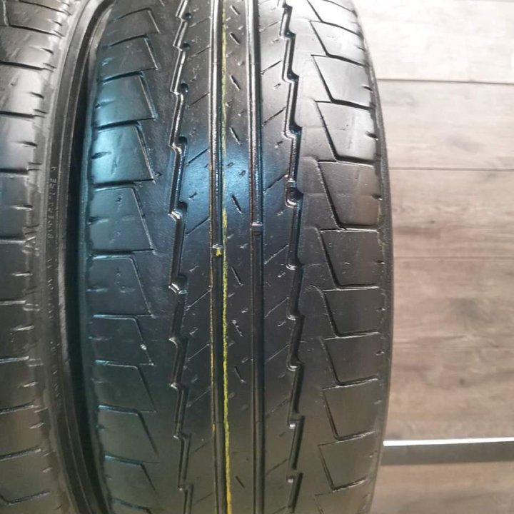 Kumho Road Venture ST R17 235/65 98T