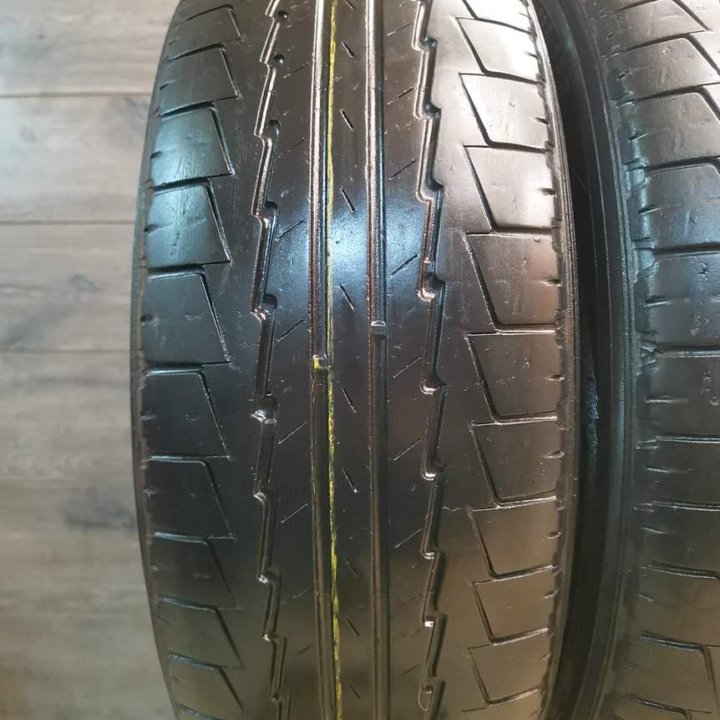 Kumho Road Venture ST R17 235/65 98T