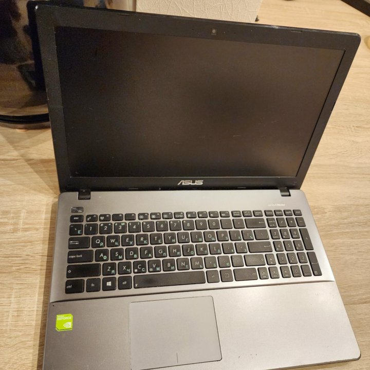 Asus X550LB, core i5, 12gb, SSD, nvidia gt740m