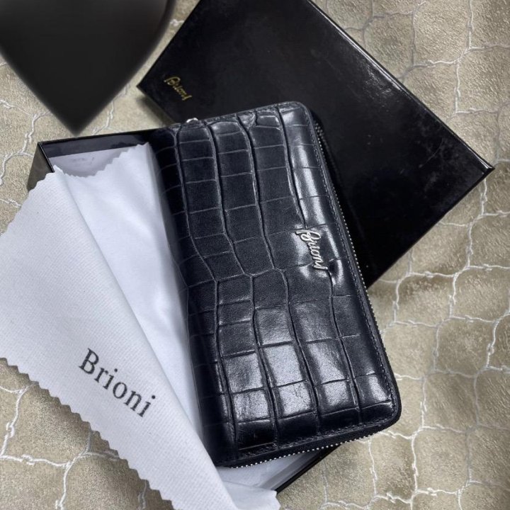 портмоне Brioni