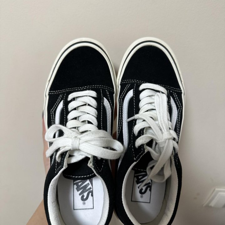 Продаю Vans оригинал 37 размер