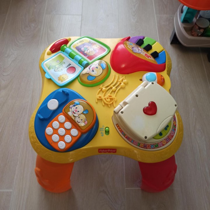 Развивающий столик Fisher Price