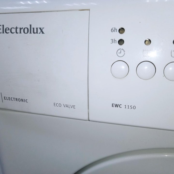 Стиральная машина Electrolux под раковину