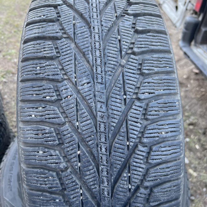 245 55 19 Nokian Hakkapeliitta R2 SUV зима комплек