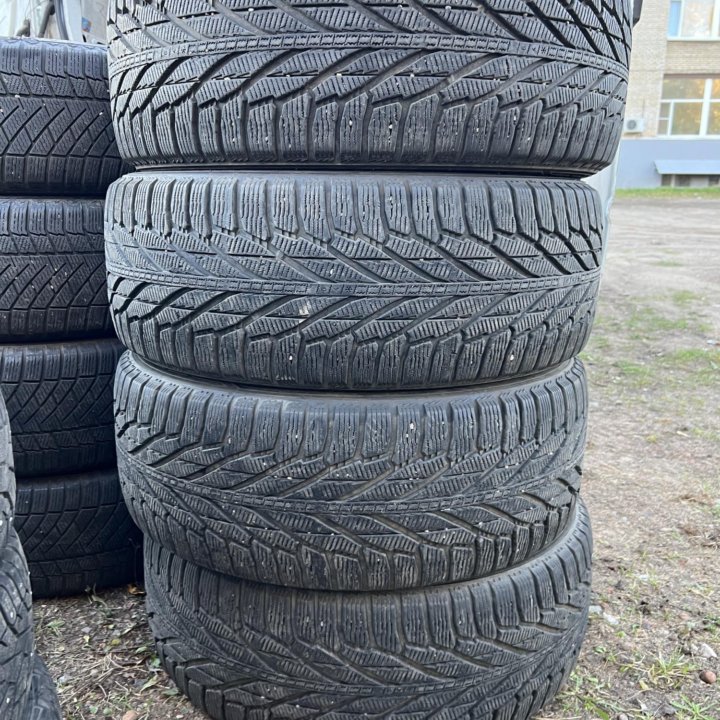 245 55 19 Nokian Hakkapeliitta R2 SUV зима комплек